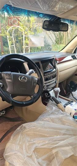 Lexus LX